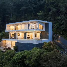 Lapista 6 Bedroom Luxury Vila, hotel di Bandar Phuket