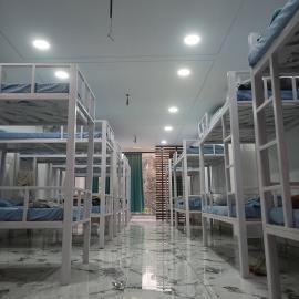 Leesha Tower - Dormitory, hotel a Jhānsi