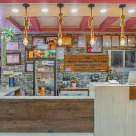 Viesnīca Hotel Bandana pilsētā Kusma