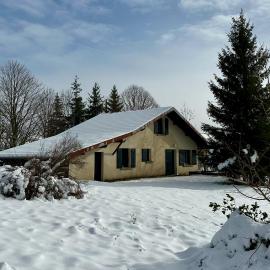 l'Abri de la Madone - Gîte dominant le village, accès direct aux randonnées, hotel in Bonlieu
