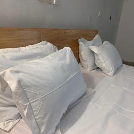 Lege Bonoua, hotel i Bonoua