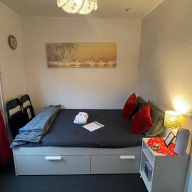 Independent Cozy apartment in husby