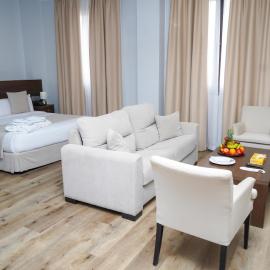 Le Grand Hôtel de Thiès，Thiès的飯店