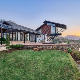 SaffronStays Villa Reya