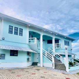 Buccoo Breeze Suites, khách sạn ở Buccoo