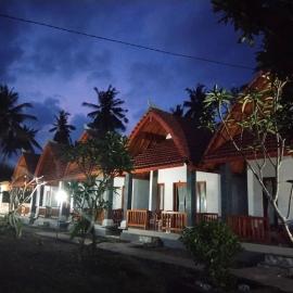 Santhi Laba Bungalow, hotel in Nusa Penida