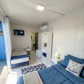 WaveBox Suítes Container - Enseada, hotel i São Francisco do Sul