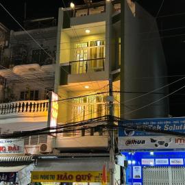 Nhà trọ Hảo Quý, Hotel in Ấp Vĩnh Ðông