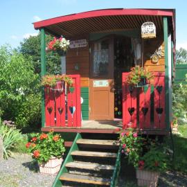 La Roulotte d'Arthur, hotel in Sercoeur