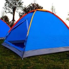 Giant Tent, hotelli kohteessa Baso