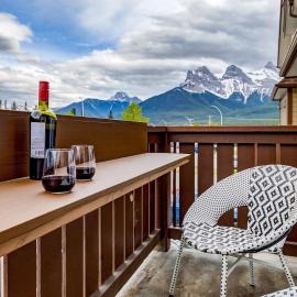 The Most Perfect Stay in Canmore with Mountain View