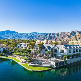 The Chateau at Lake La Quinta, hotel a La Quinta