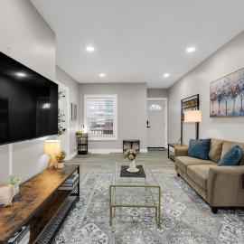 Family-owned 3BR in Larchmere Near Hospitals with Parking