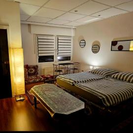 Moderne Unterkunft mit orientalischem Flair und Top-Lage näher Bonn, hotel Meckenheimben