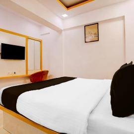 Hotel Royal Pure Veg Restaurants & Lodging