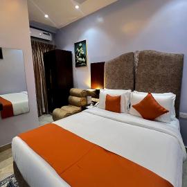 Viesnīca Kaashmeen Hotel & Suite pilsētā Lagosa