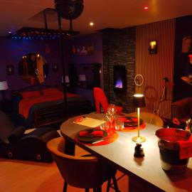 Love Room, Gîte 4 étoiles, 50 Nuances Romantiques