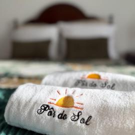 Alojamento Pôr do Sol, hotel in Criação Velha
