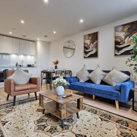 Homely & Lush 1 Bed Apartment at Trinity Point Gravesend, Suitable for Long Stay and Short Stay, hotel v destinácii Gravesend