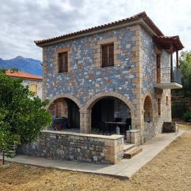 Galini Stone House, hotel a Proástion