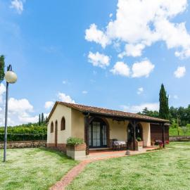 Aesthetic Farmhouse in Bucine with Barbecue
