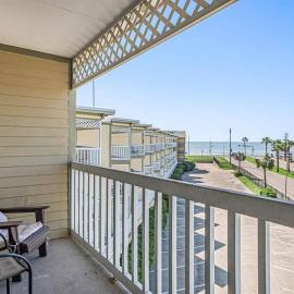 Ocean View Top Floor - Cruise Parking - 2 Pools - HotTub - GYM - Tennis - Shoreline Stays 9327