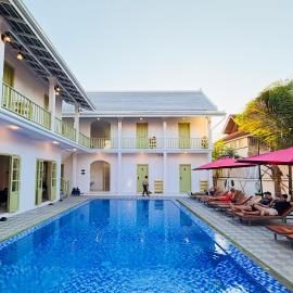 White Elephant Hostel, hotel di Luang Prabang