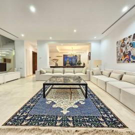 Refined villa in the heart of La Marsa with garden, hotel in Sidi Daoud