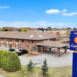 Comfort Inn: Rimouski şehrinde bir otel