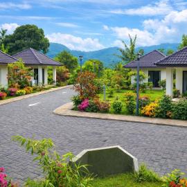 Sonemale Resort Chikmagalur、Mudigereのホテル