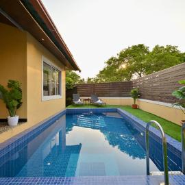 EKOSTAY - Pinewood Villa, hotel Alibágban