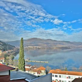 Lake Venue Apt