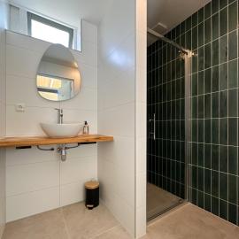 Bungalow Donders Mooi | 4 personen gelegen op vakantiepark de Kremmer, hotel in Gasselte