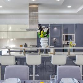 Silhouette by Solea Holiday Homes - Contemporary Living