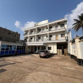 Starlight Hotel, hotel en Yaundé