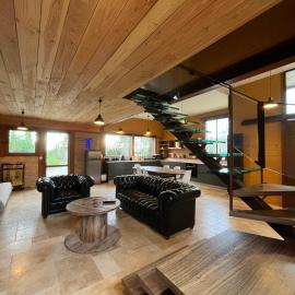 Atelier, cosy et moderne & terrasse avec jacuzzi