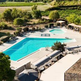ZEcamping 3 étoiles pet friendly avec piscine et pataugeoire, hotel a Les Assions