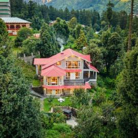 The ForestBound Cottage, hotel a Manāli