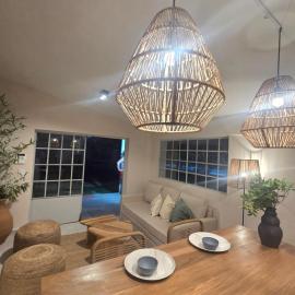 Dos Soles Unquillo , 2 casas con Pileta en las sierras chicas de Córdoba، فندق في يونكيلو