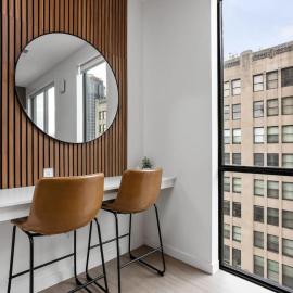 Super LUX DT Condo | Pool+Gym+Espresso+Exec Lounge, hotel v destinácii Indianapolis