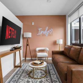Super LUX High-Rise: Free Espresso+Pool+Gym+Lounge, hotel v destinácii Indianapolis
