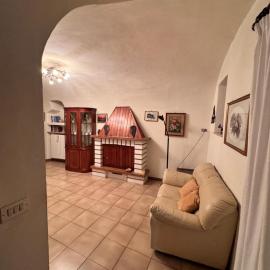 La Piazzetta, hotel in Introdacqua