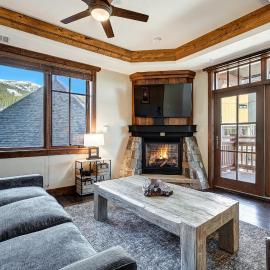 One Ski Hill Place S8325