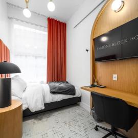 Symons Block Suite 5, Hotel in Spokane