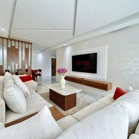 Gorgeous 2 Bedrooms City Retreat with 10th Floor Views