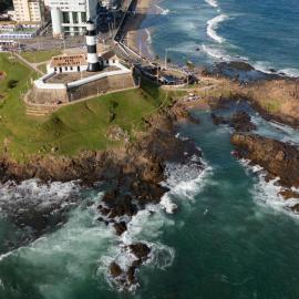 Maravilhoso apartamento 2 quartos Porto da Barra Salvador