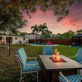 파이넬러스 파크에 위치한 호텔 Private Pool 15 Minutes to the Beach & Downtown Saint Petersburg Florida