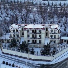 Hilltop Hotel Gusar, hotel sa Qusar
