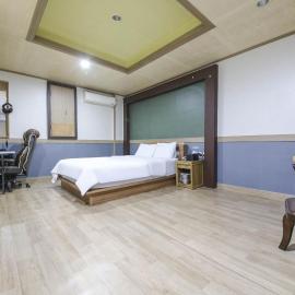 KS Hotel