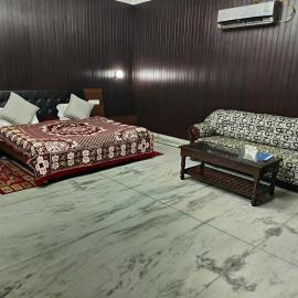 Satkar palace hotel, hotel in Naugarh